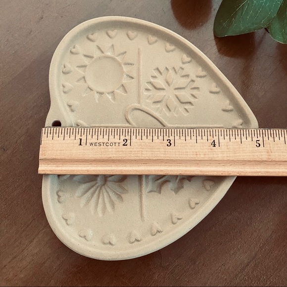 PAMPERED CHEF Clay Cookie Mold 1997 Seasons of the Heart Grandmillenial - Picture 2 of 5